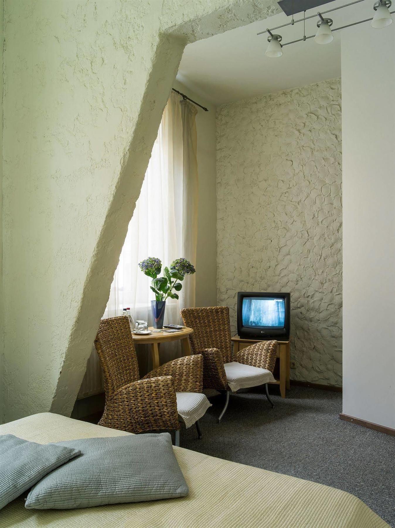 Elizabete Design Hotel Рига Экстерьер фото