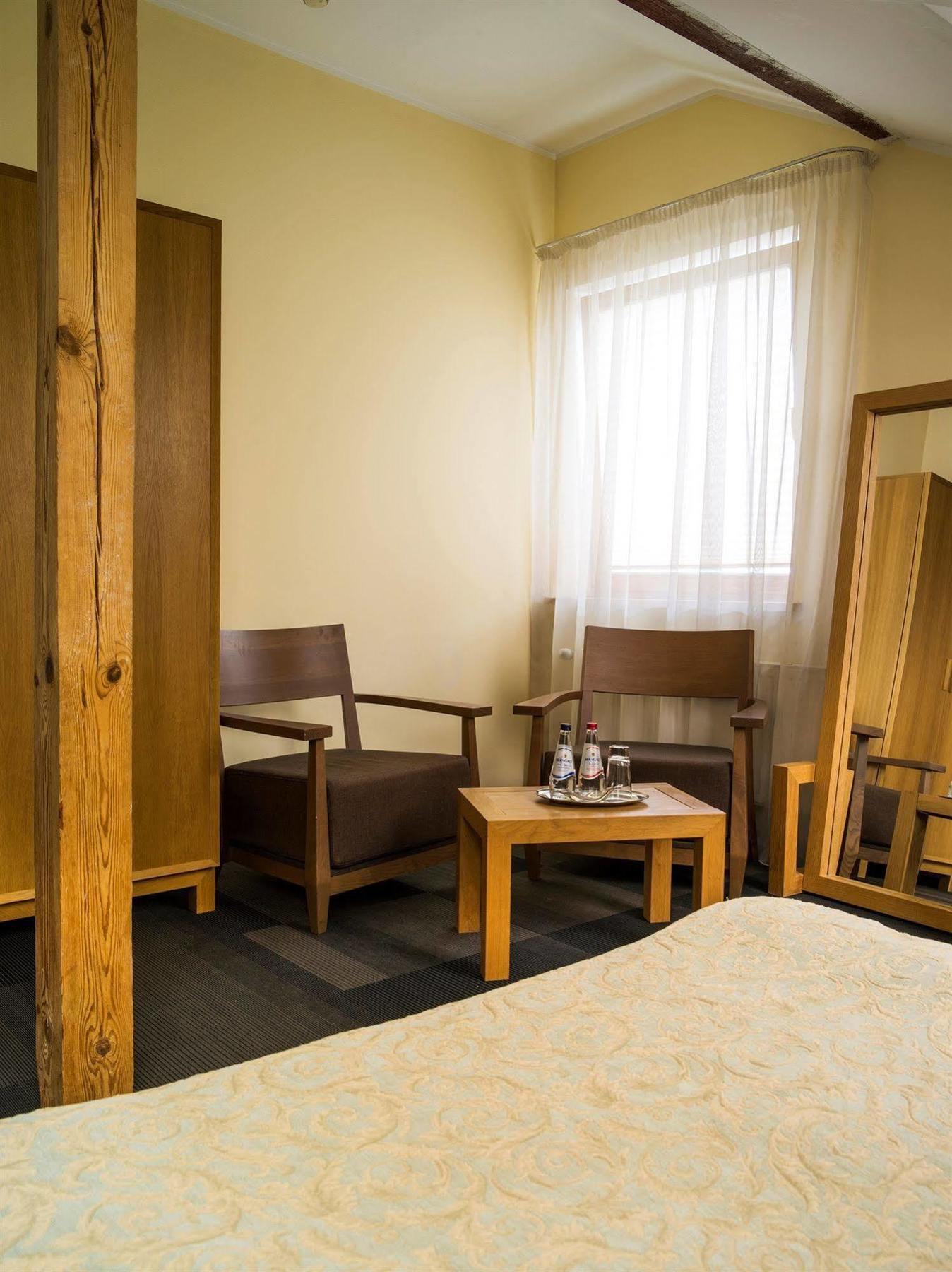 Elizabete Design Hotel Рига Экстерьер фото