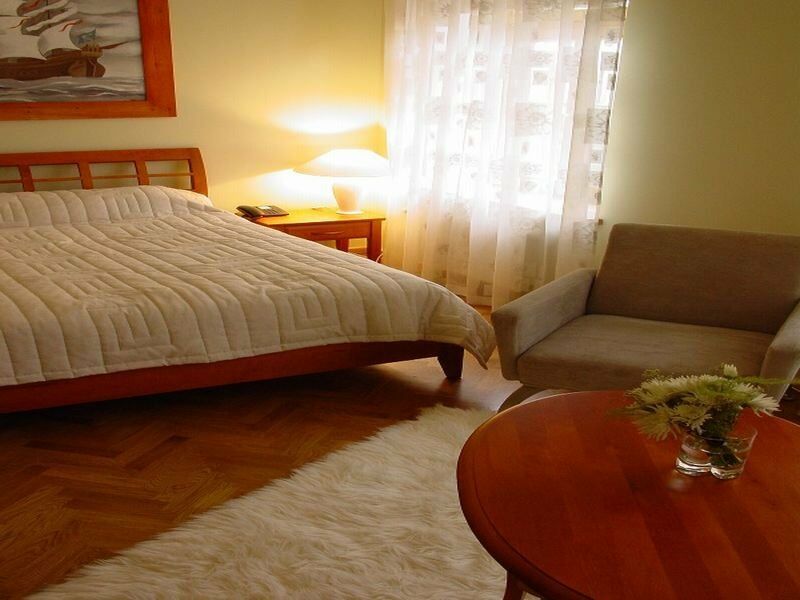 Elizabete Design Hotel Рига Экстерьер фото